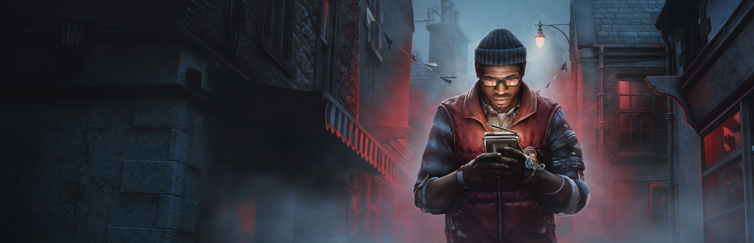 SILENT HILL: Townfall key art showing a fog-shrouded Scottish town